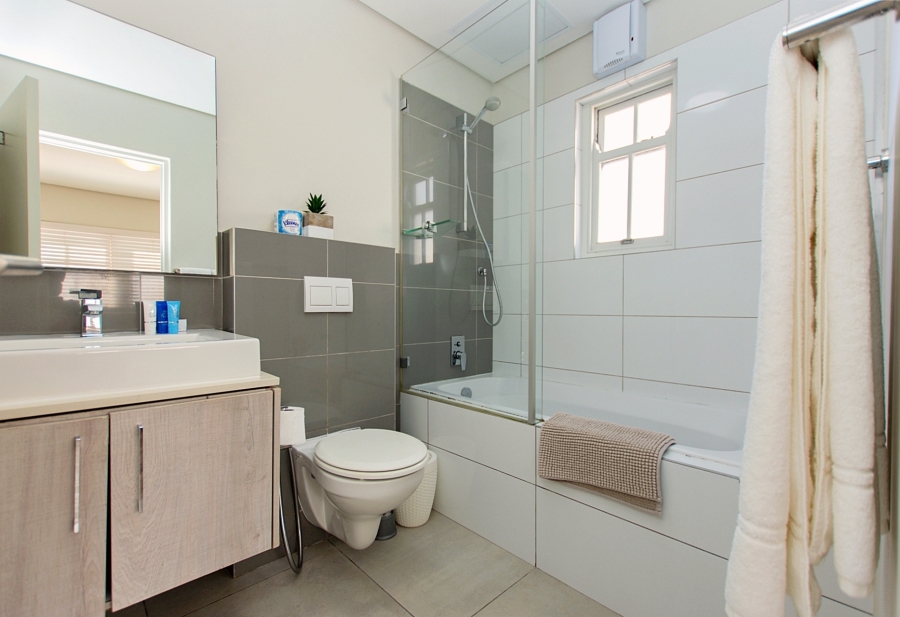 6 Bedroom Property for Sale in Mykonos Western Cape